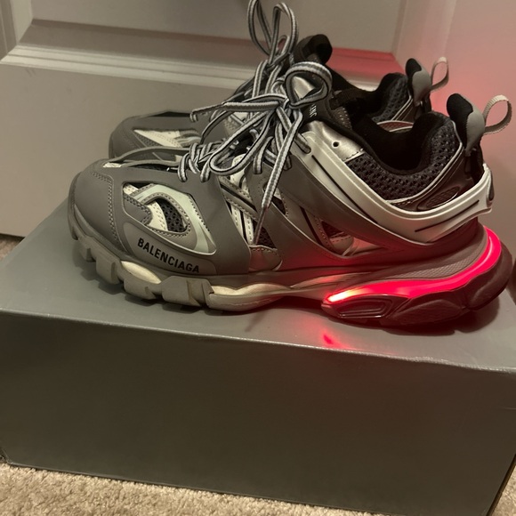 Like new LED Balenciaga Track Runners great for style. Comes with box - Picture 3 of 8